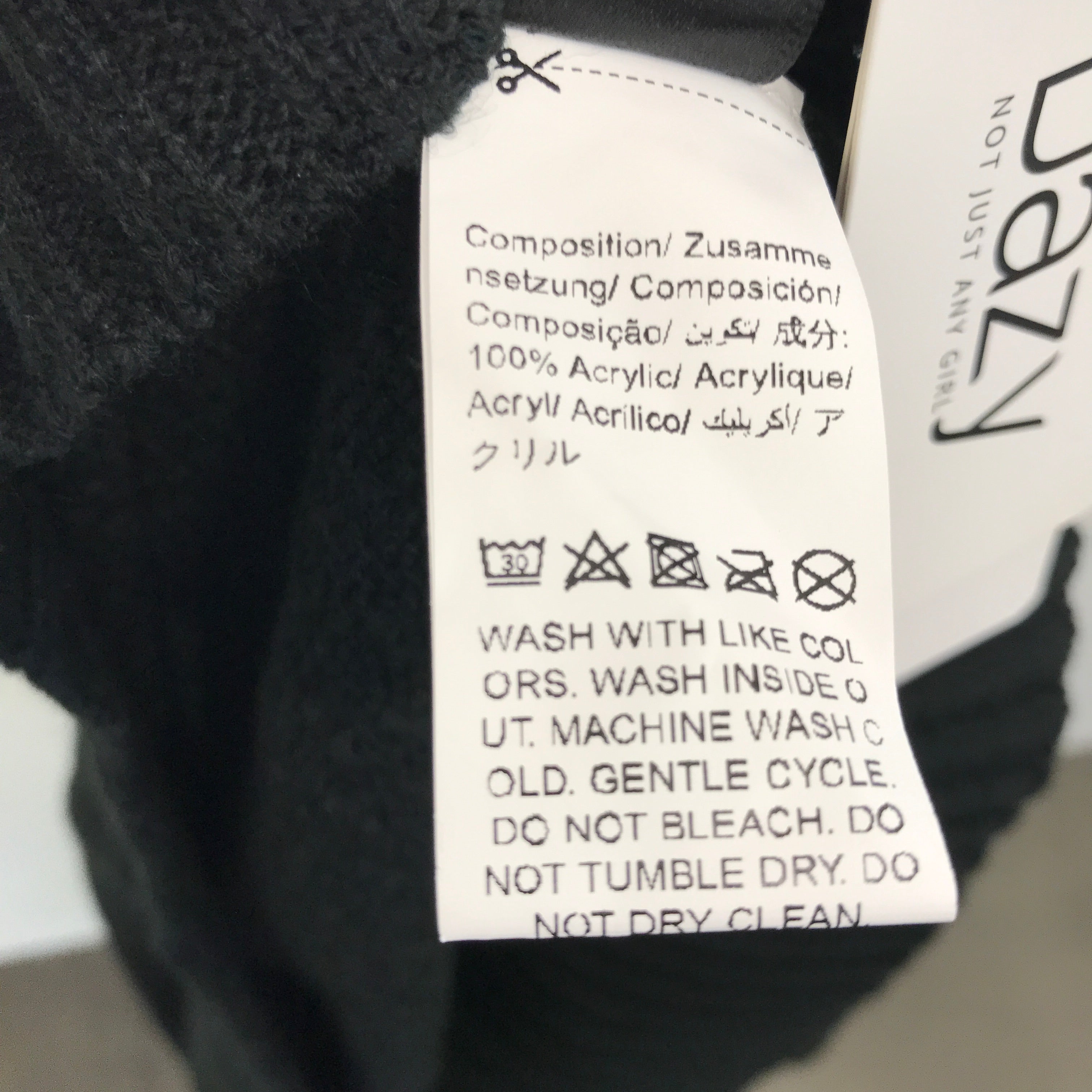 Dazy Sweater